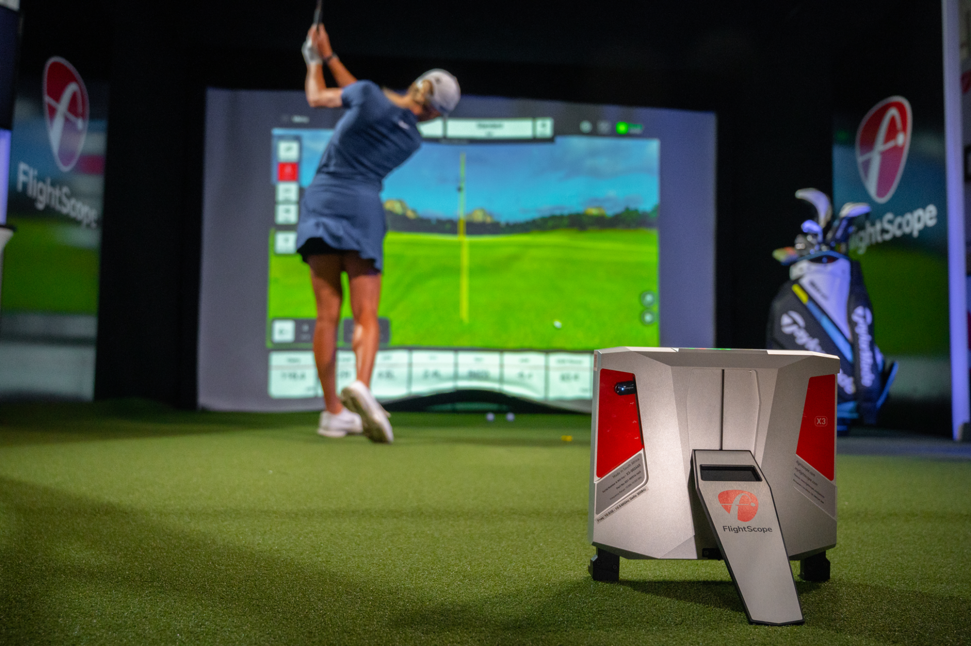 GOLF SIMULATOR SPECIALISTS