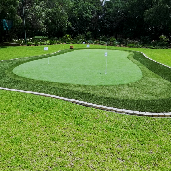 Putting-Green-a1