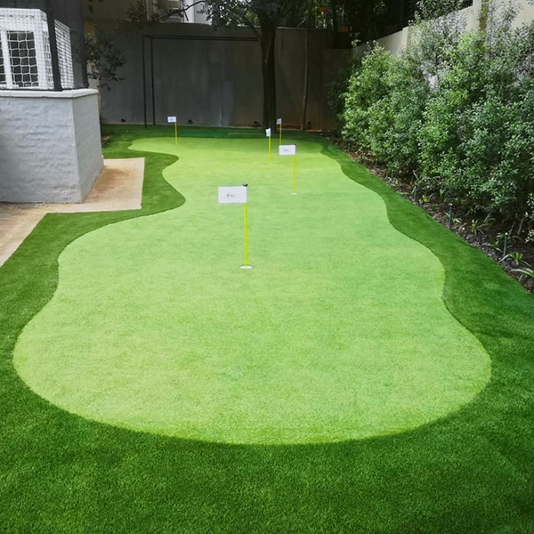 Putting-Green-a2